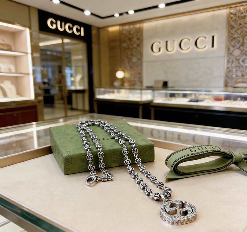 Gucci Necklace  02yxs79